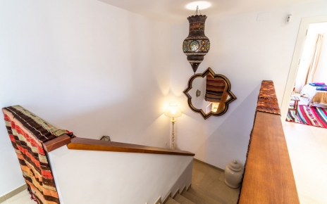 Escaleras al 1er piso